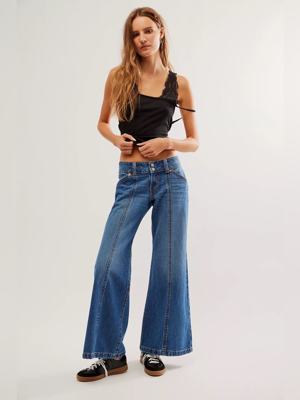 Levis 32 Noughties Bell Low Rise Wide Leg Jeans